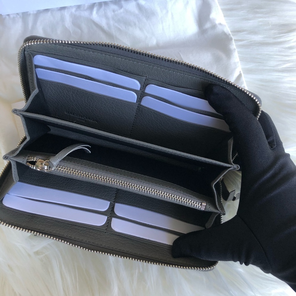 Balenciaga Metallic Edge Wallet - Picture 6 of 7